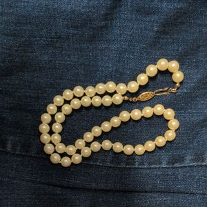 Elegant Cream Pearl Necklace